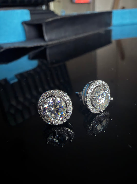 Gelati's Glacial Halo DVVS1 / FL-IF Solitaire Cut Diamond Earrings in 925 Sterling Silver & 18k Vermeil Gold