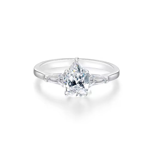 Gelati's Bespoke VVS1 Moissanite Diamond Pear Cut Promise Ring in Sterling 925 Silver & 18k Vermeil Gold Inserts