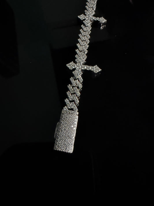 Gelati's "Sacrificio " Cross Cuban Diamond Bracelet - FL-IF ( Flawless ) Lab Moissanite & Solid 925 Sterling Silver with 18k Solid Vermeil Gold Inserts