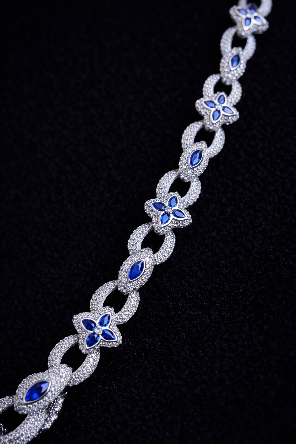 Gelati's Bespoke Sapphire & FL-IF Lab Moissanite / CB Diamond Clover Cuban Necklace In Solid 925 Sterling Silver & 18k Vermeil Gold Inserts