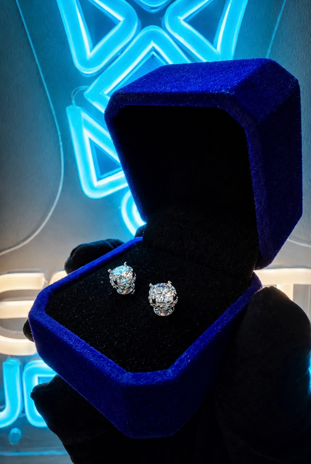 GELATI’S BUSSDOWN TWILIGHT 2CT FL-IF (FLAWLESS) MOISSANITE DIAMOND EARRINGS IN SOLID 925 STERLING SILVER & 18K VERMEIL GOLD