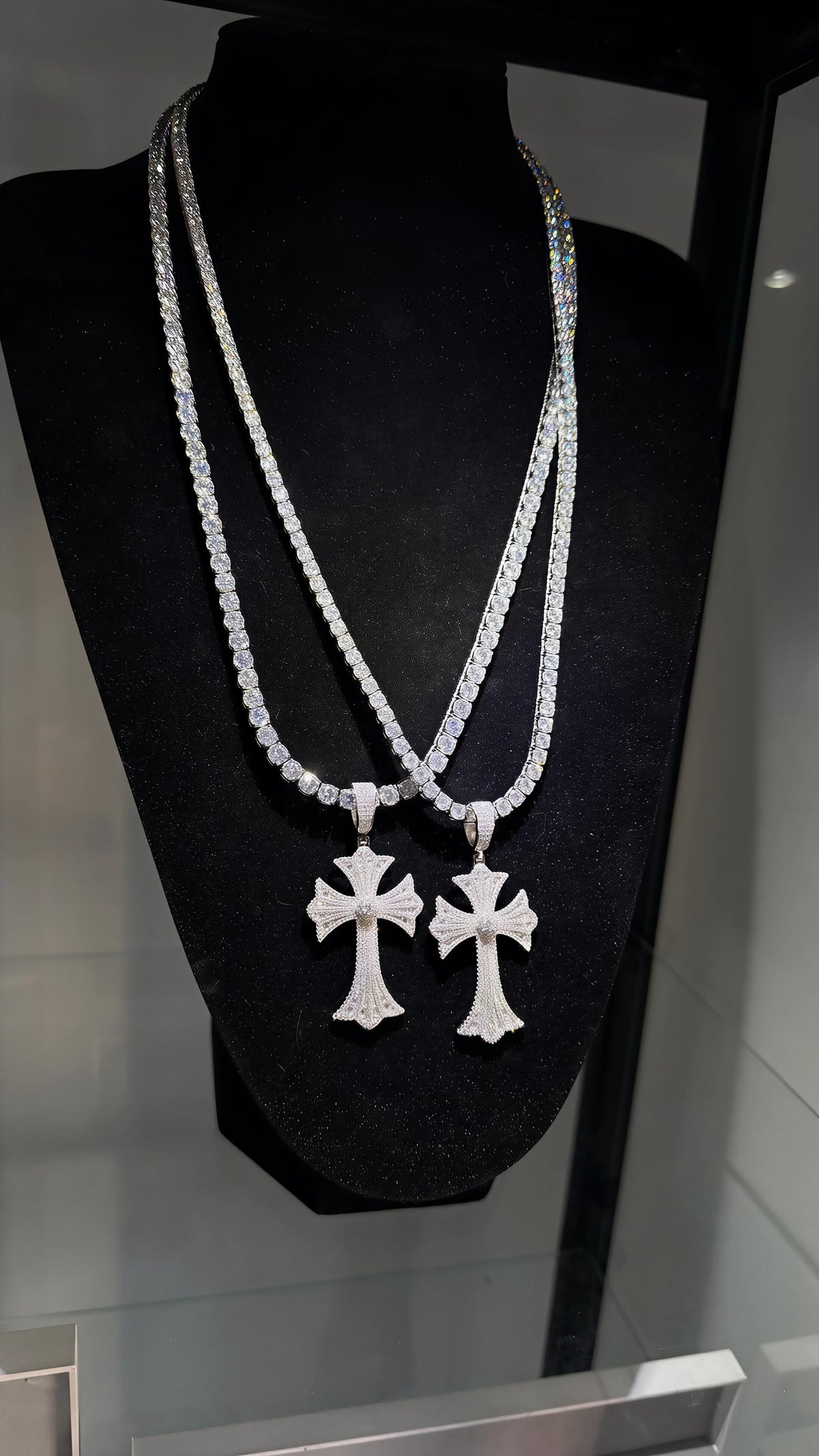GELATI CHROME DIAMOND CROSS | 925 Sterling Silver | 18K Vermeil Gold | VVS1 | FL-IF Flawless Lab Moissanite