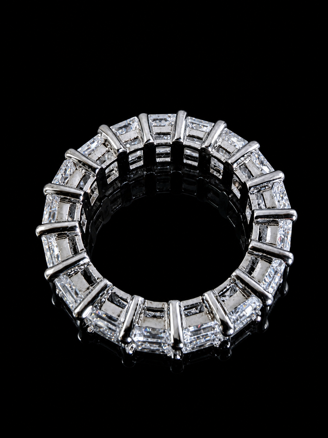 Aurelia Baguette Emerald Eternity Ring – DVVS1/CB Moissanite, 925 Silver & 14K White Vermeil