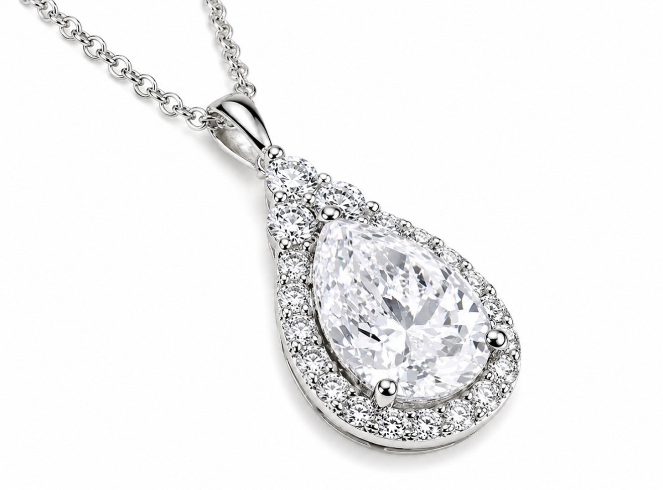 GELATI DROPTEAR PRINCESS NECKLACE – 3CTW FL/IF LAB MOISSANITE | 925 SILVER & 18K VERMEIL GOLD