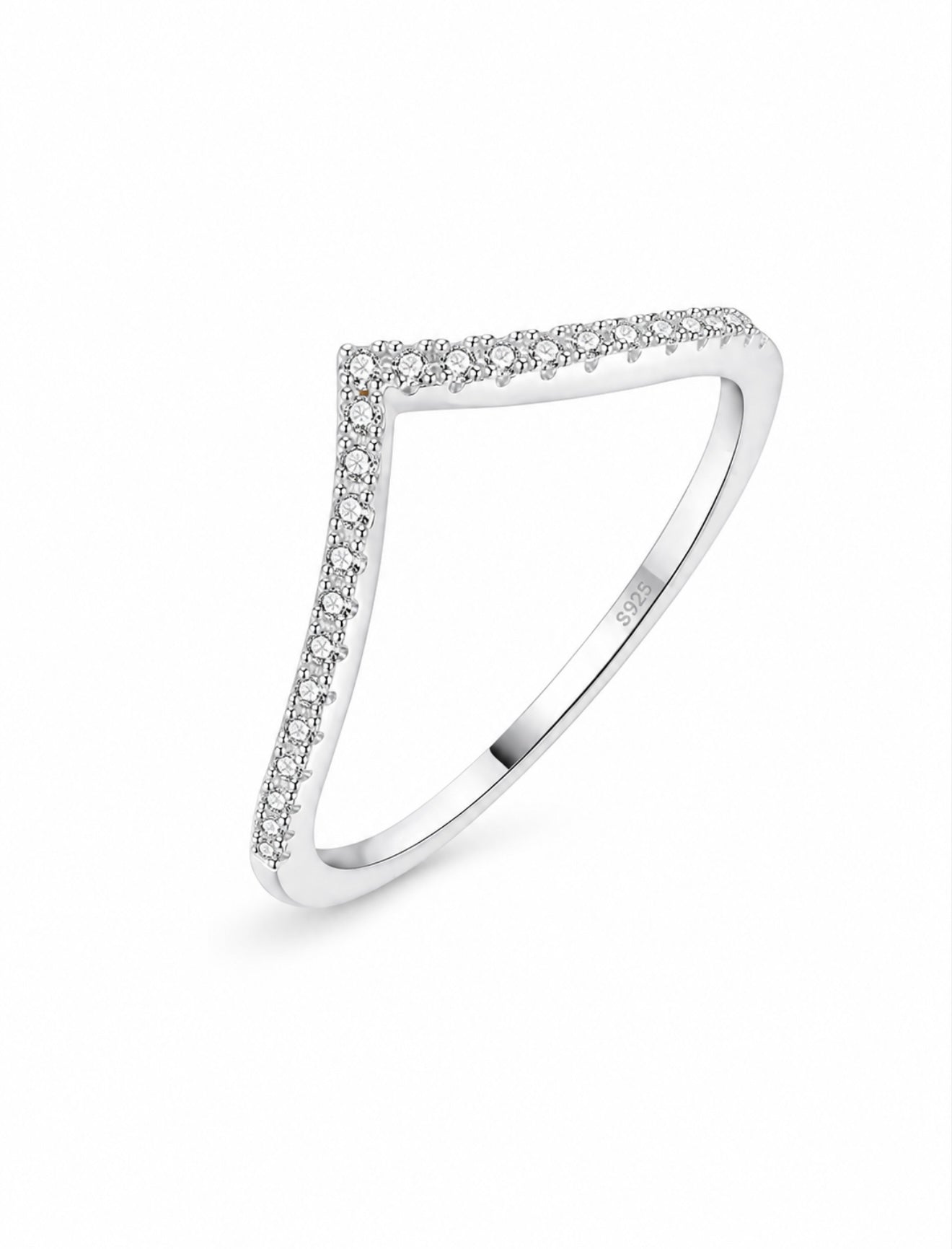 GELATI’S VVS1 V-SHAPE MOISSANITE DIAMOND RING IN 925 SILVER & 18K VERMEIL GOLD ACCENTS