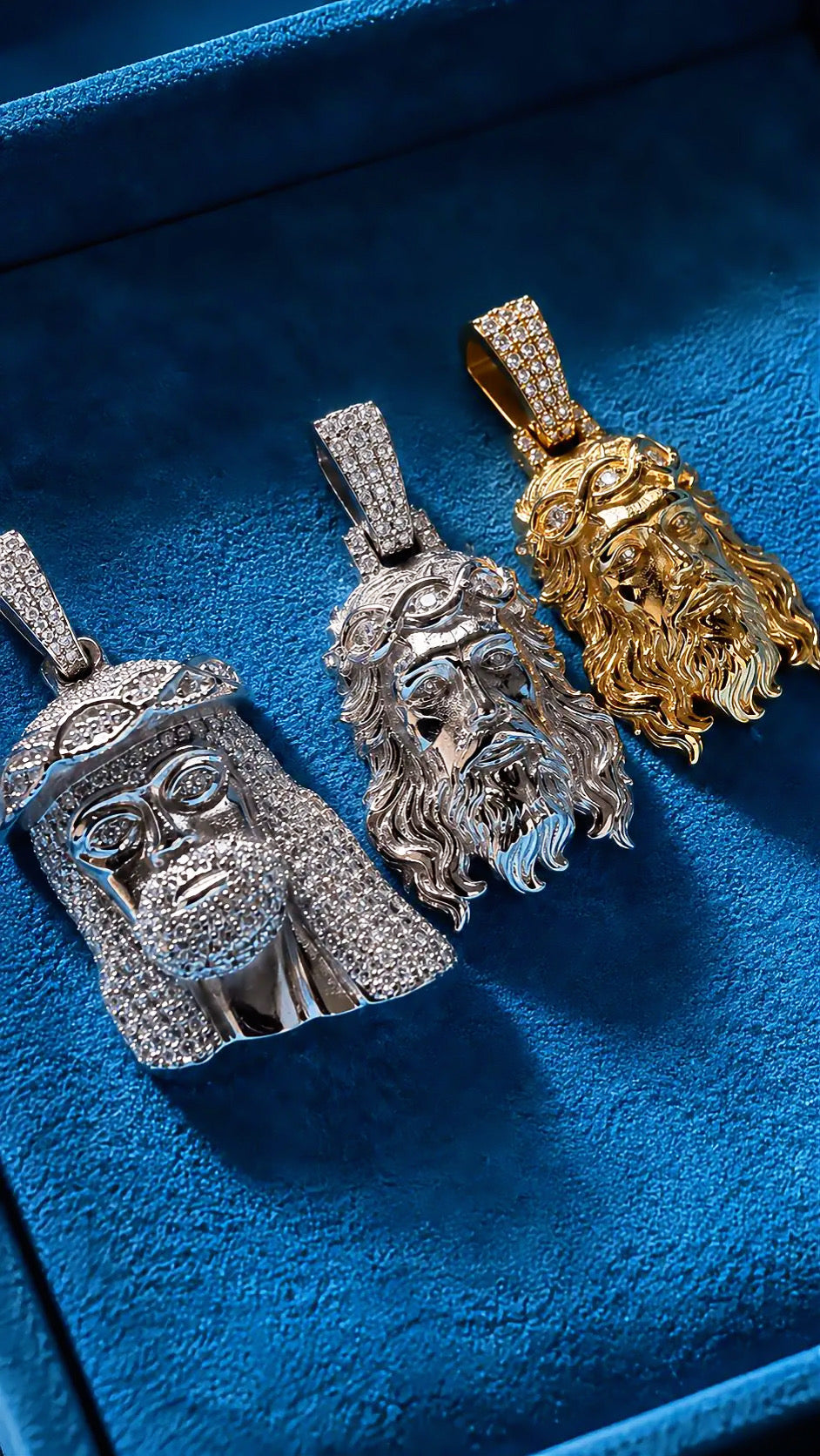 LIGHTBRINGER BUSSDOWN DIAMONS JESUS PIECE – FL–IF MOISSANITE | 925 SILVER |18K VERMEIL GOLD