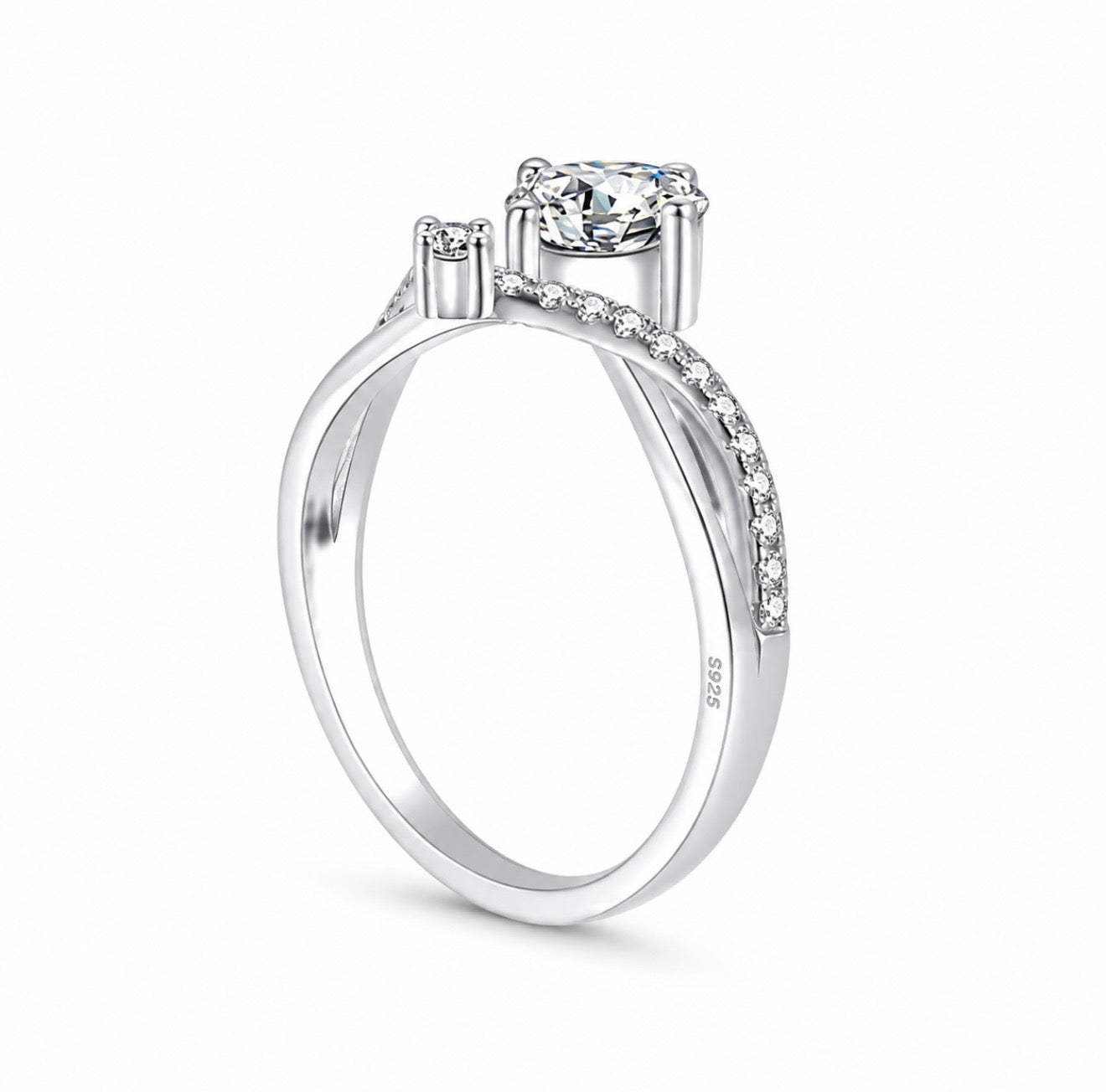 GELATI’S PRINCESS CUT V HALO DIAMOND RING IN 925 STERLING SILVER