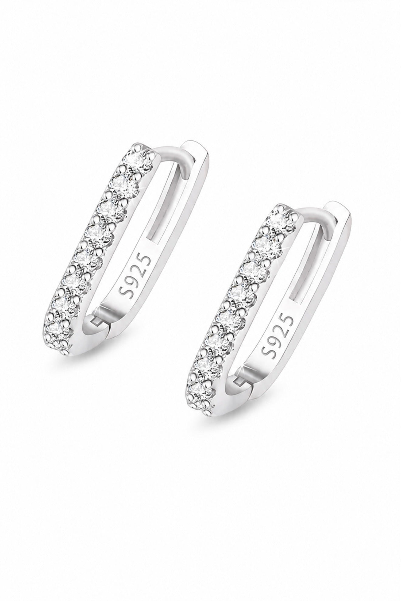 GELATI’S VVS1 MOISSANITE DIAMOND CARABINE EARRINGS IN 925 STERLING SILVER & 18K VERMEIL GOLD ACCENTS