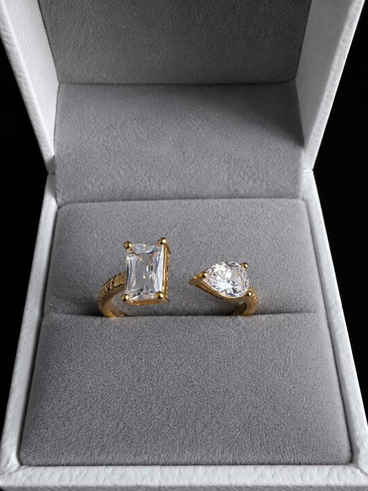 L’amore Eternity Ring – 1CTW DVVS1 Pear & Baguette Cut, 925 Silver & 18K Vermeil Gold