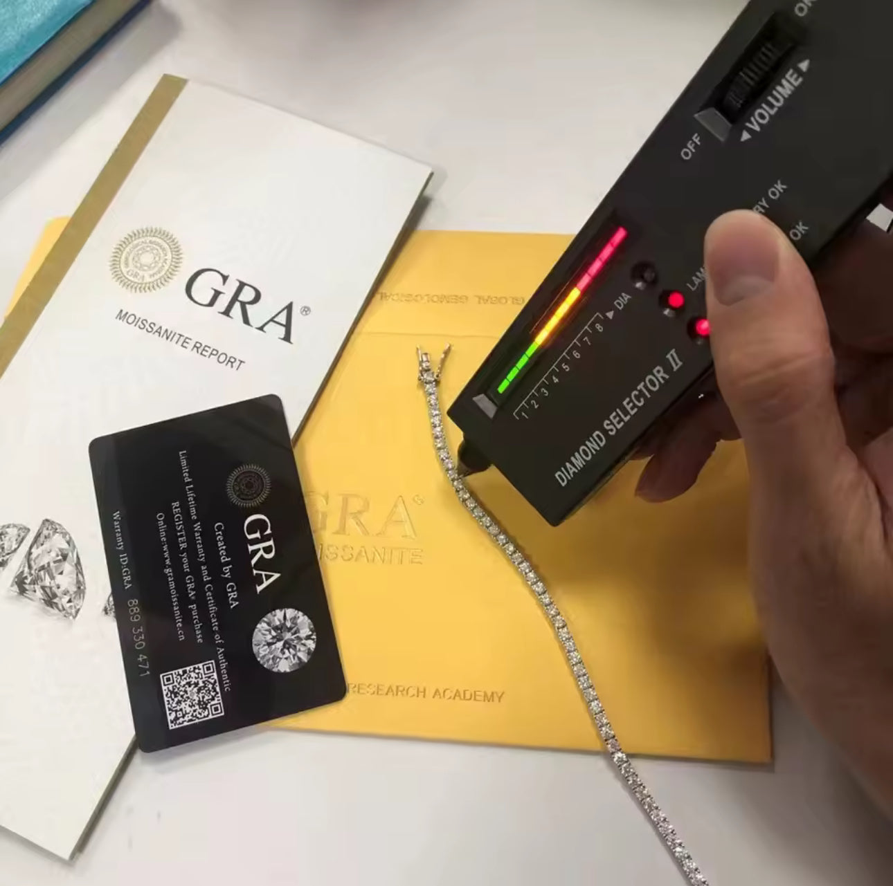Gelati's Bespoke VVS1/CB 8CT Diamond 
