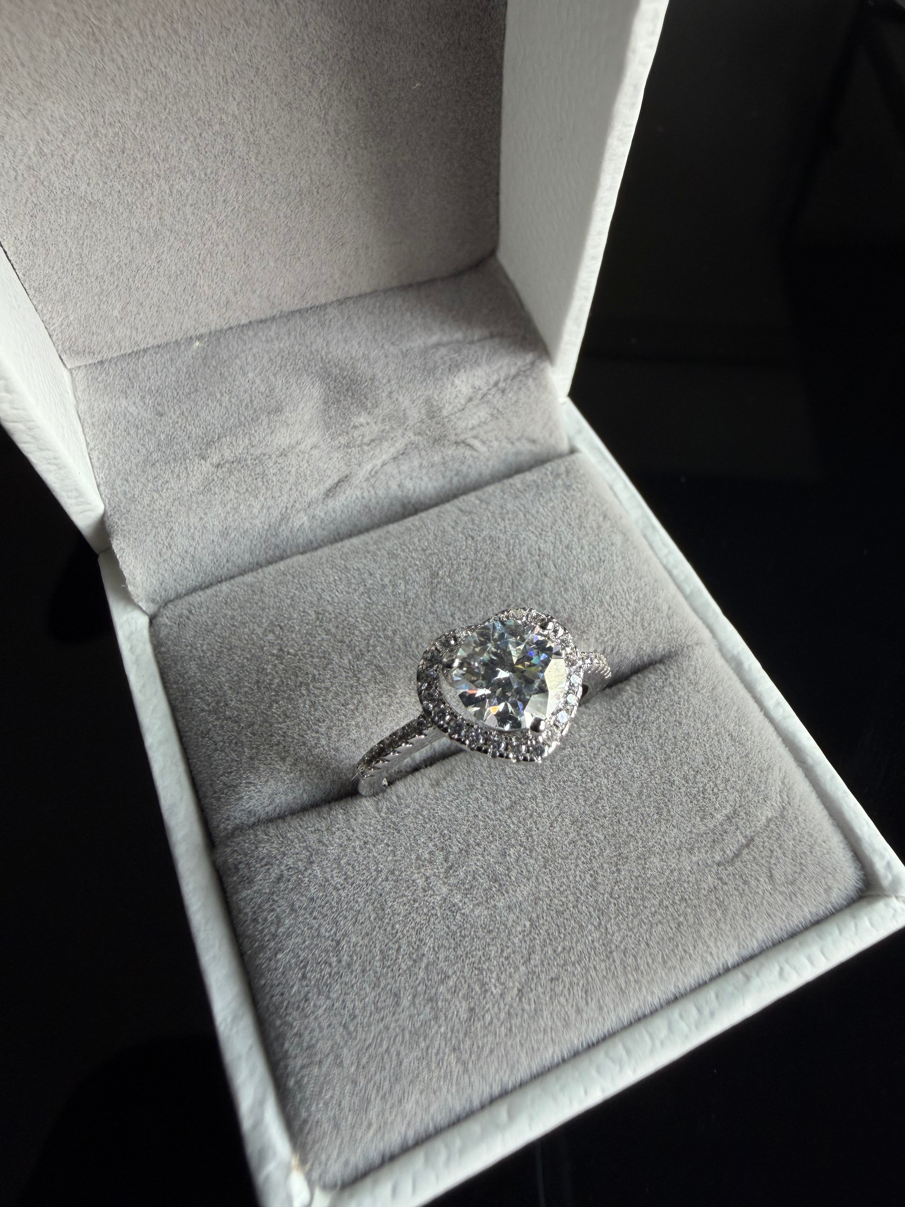 Gelati' Diamond Heart "Amore" Ring in 925 Sterling Silver & VVS1 D -color Lab Moissanite Diamonds
