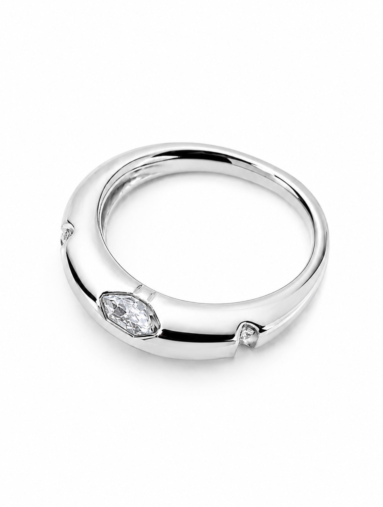 ORBITAL PEAR CUT RING – 925 SILVER, CARBON DIAMONDS & 18K VERMEIL