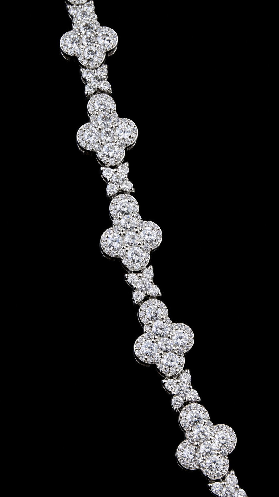 Speciale Star Cross Link Necklace – 20CTW FL-IF Moissanite, 925 Silver & 18K White Vermeil