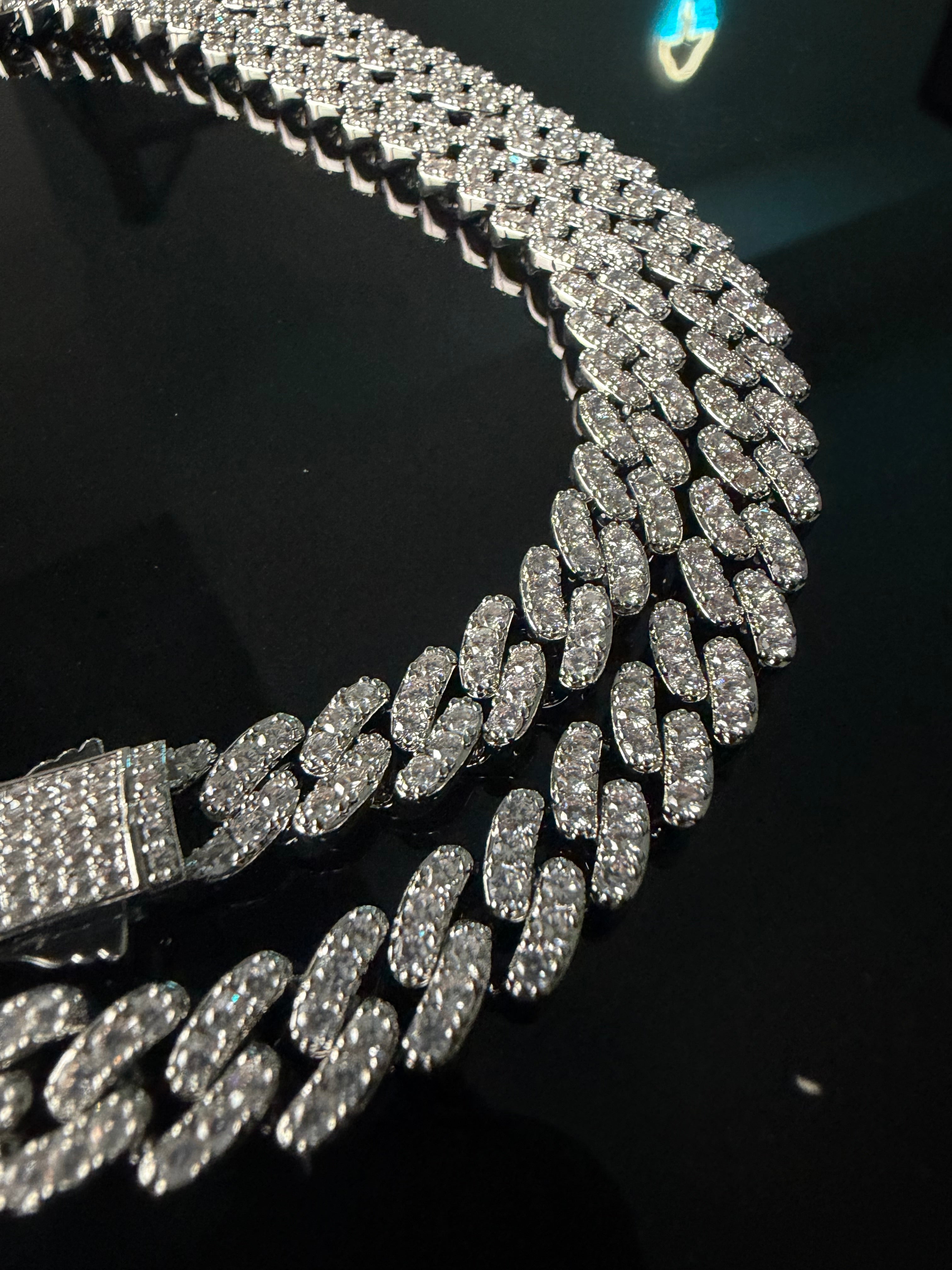 Gelati's Glaciale CB/DVVS1 Lab Moissanite 10MM Prongue Miami Link Cuban Necklace in Solid Titanium & 18k Vermeil Gold Inlay
