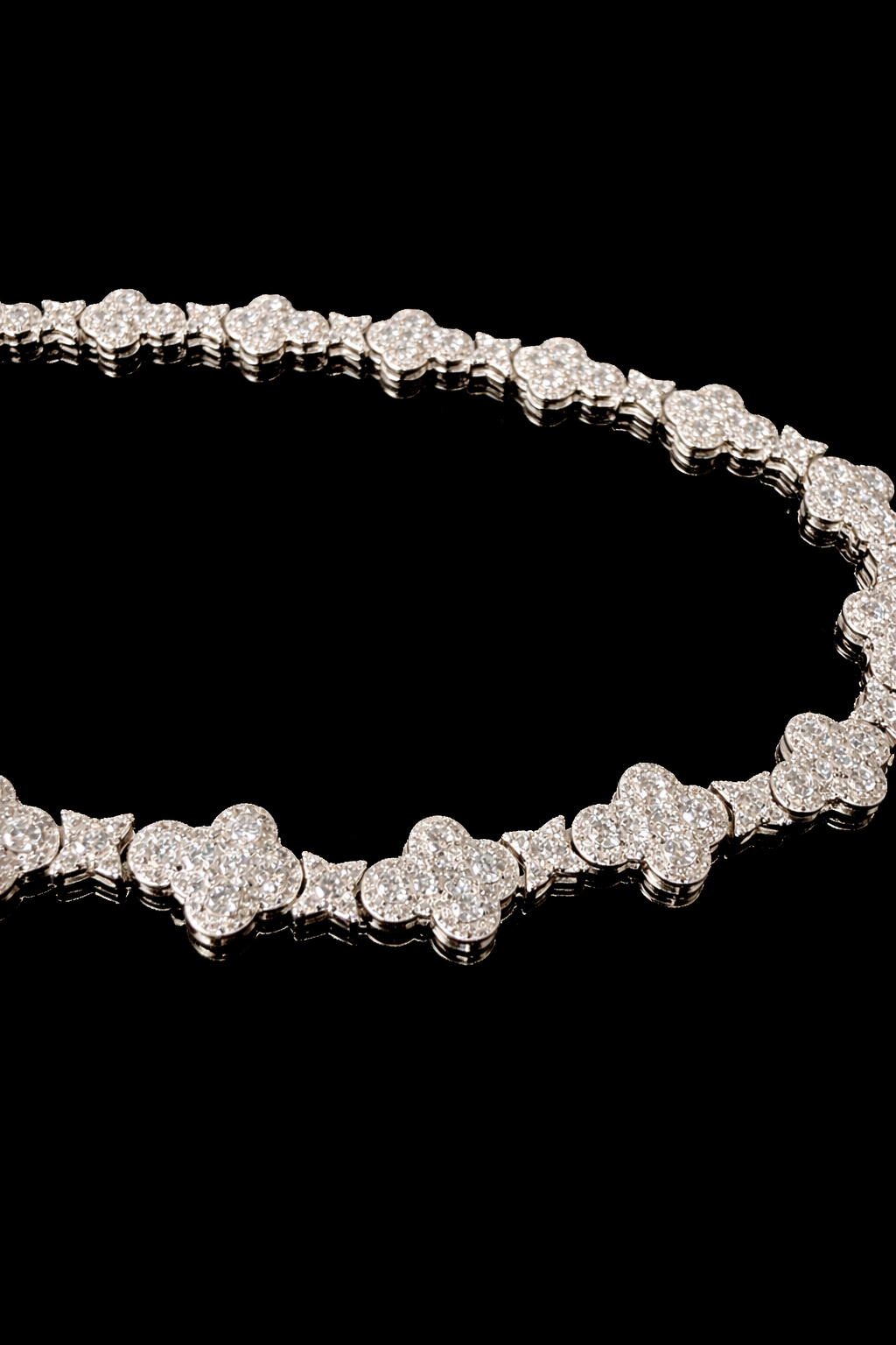 Gelati's Speciale 20 Ctw FL-IF Flawless Lab Moissanite Star Cross Link Necklace in Solid 925 Sterling Silver & 18K Vermeil White Gold