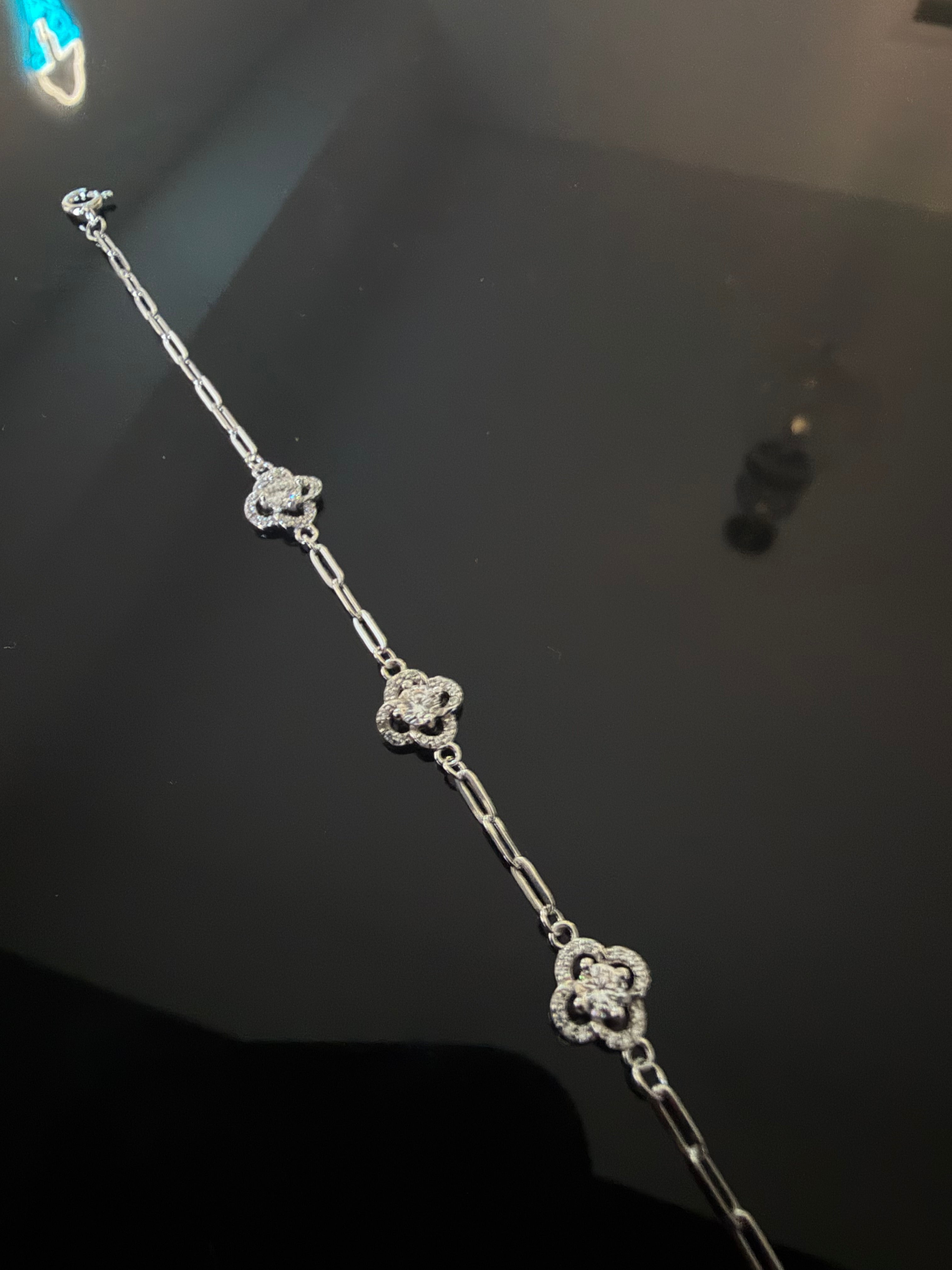 Gelati's Diamond Classic Clover Bracelet DVVS1 Lab Moissanite & 925 Sterling Silver & 14k Vermeil Gold