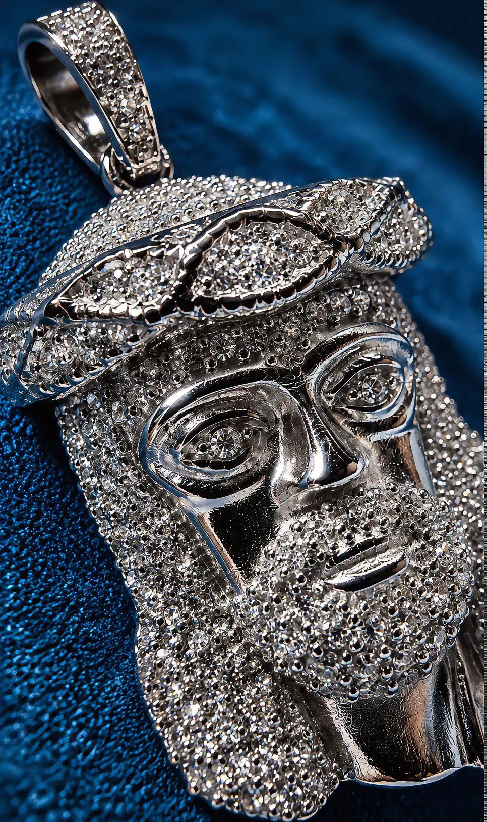LIGHTBRINGER BUSSDOWN DIAMONS JESUS PIECE – FL–IF MOISSANITE | 925 SILVER |18K VERMEIL GOLD