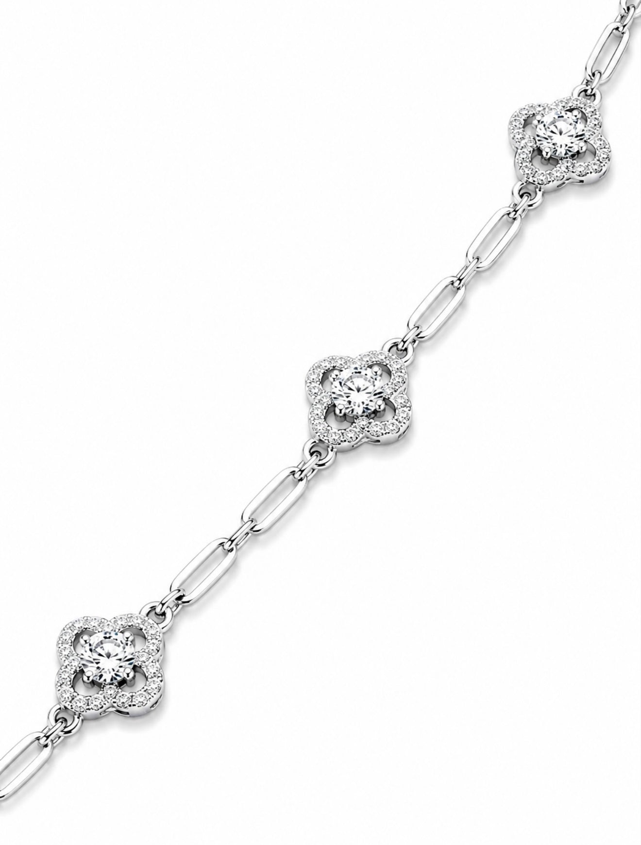 DIAMOND CLASSIC CLOVER BRACELET – DVVS1 LAB MOISSANITE, 925 STERLING SILVER & 14K VERMEIL GOLD