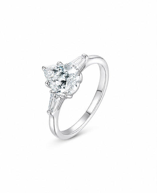 GELATI PEAR CUT PROMISE RING – DVVS1 MOISSANITE | 925 SILVER & 18K GOLD VERMEIL