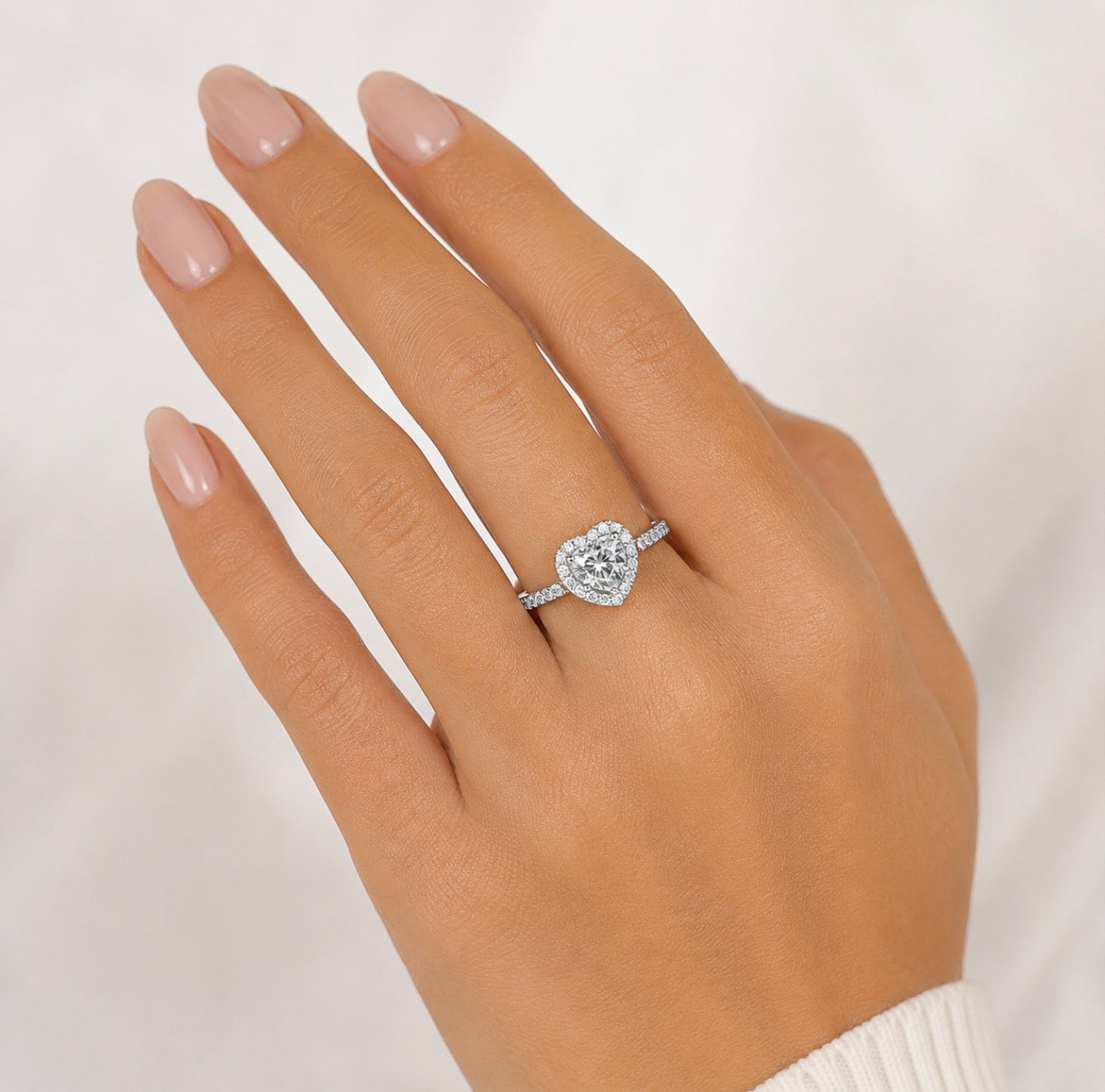 GELATI’ DIAMOND HEART “AMORE” RING IN 925 STERLING SILVER & VVS1 D-COLOR LAB MOISSANITE DIAMONDS