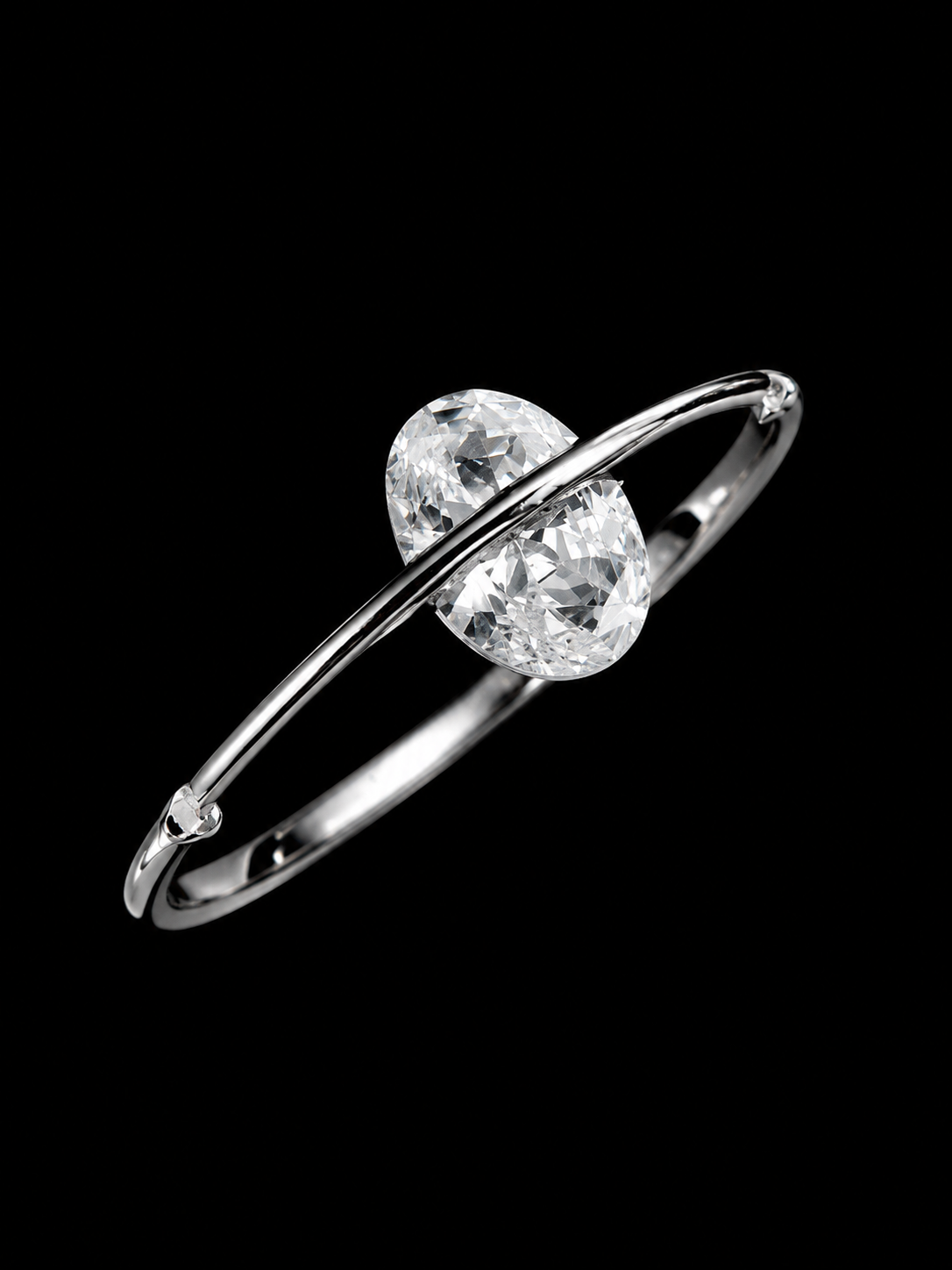 Orbital Pear Cut Ring – 925 Silver, Carbon Diamonds & 18K Vermeil