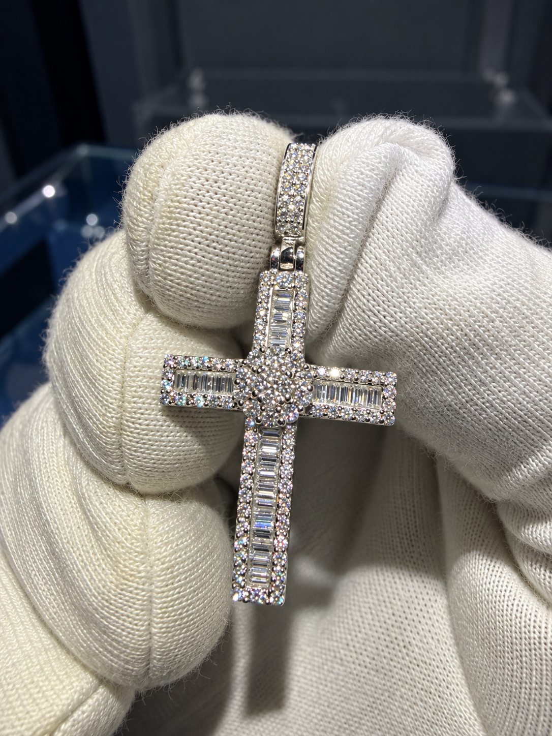 GELATI CELESTIAL BAGUETTE CROSS | FL-IF Flawless Lab Moissanite | 925 Sterling Silver | 18K Vermeil Gold
