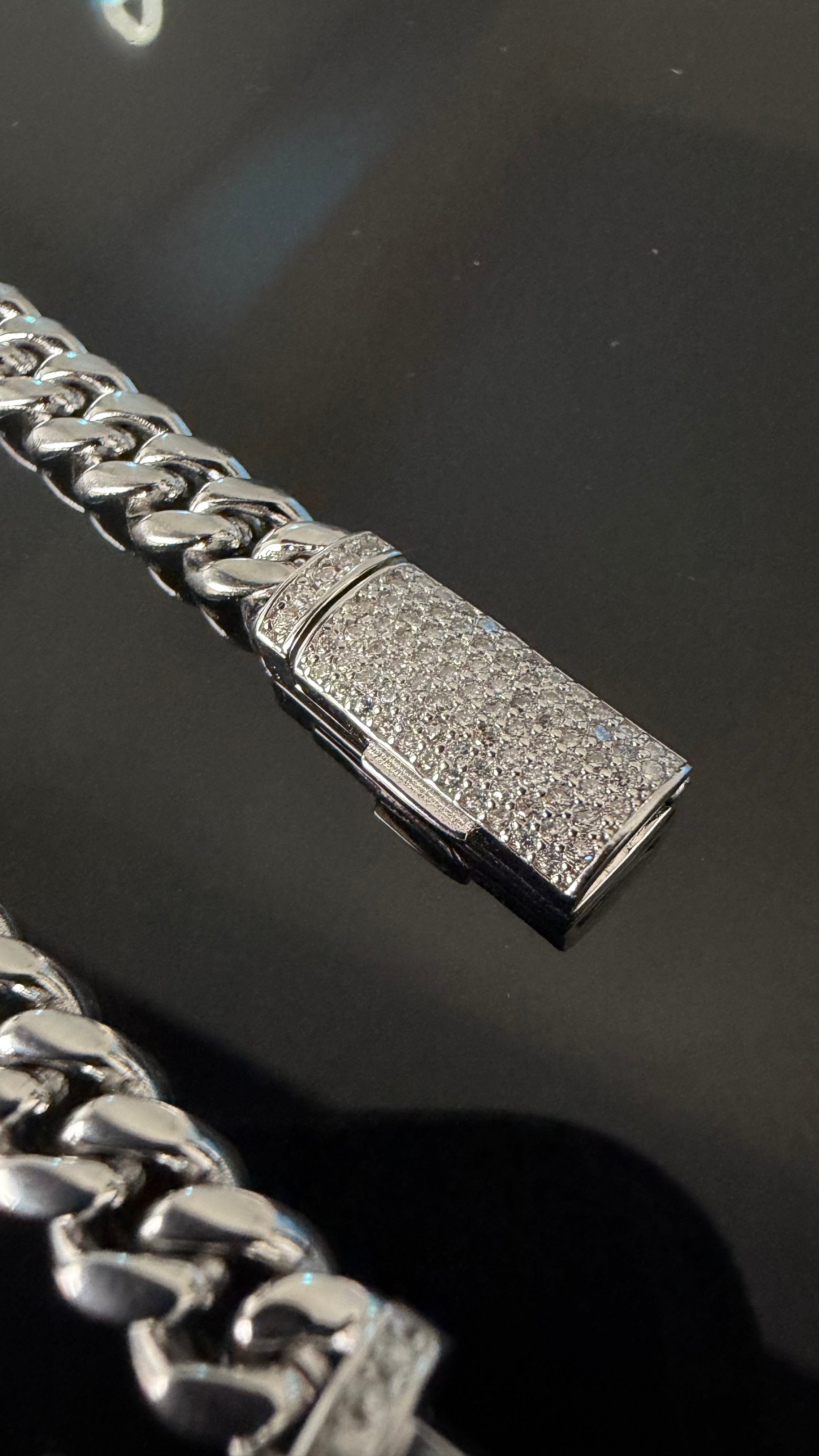 Axiom Lock Cuban Bracelet – FL-IF Moissanite, Silver/Titanium & 18K Vermeil (7/8MM)