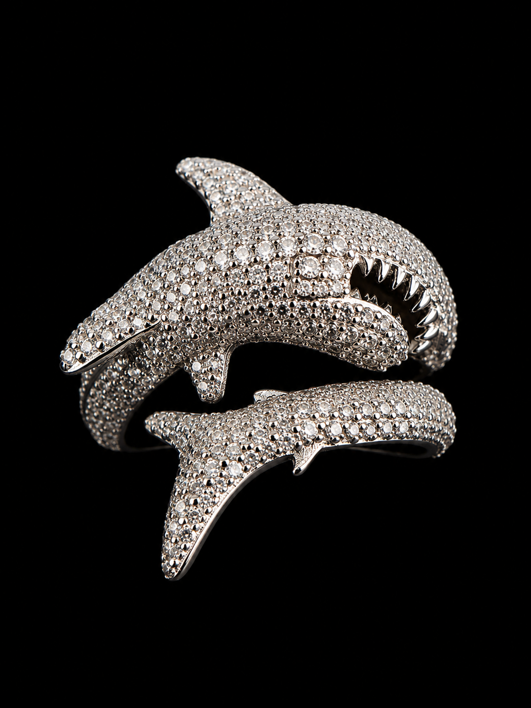 Gelati Limited | Apex Shark™ FL-IF Lab Moissanite Diamond Ring - 925 Silver & 18K Vermeil