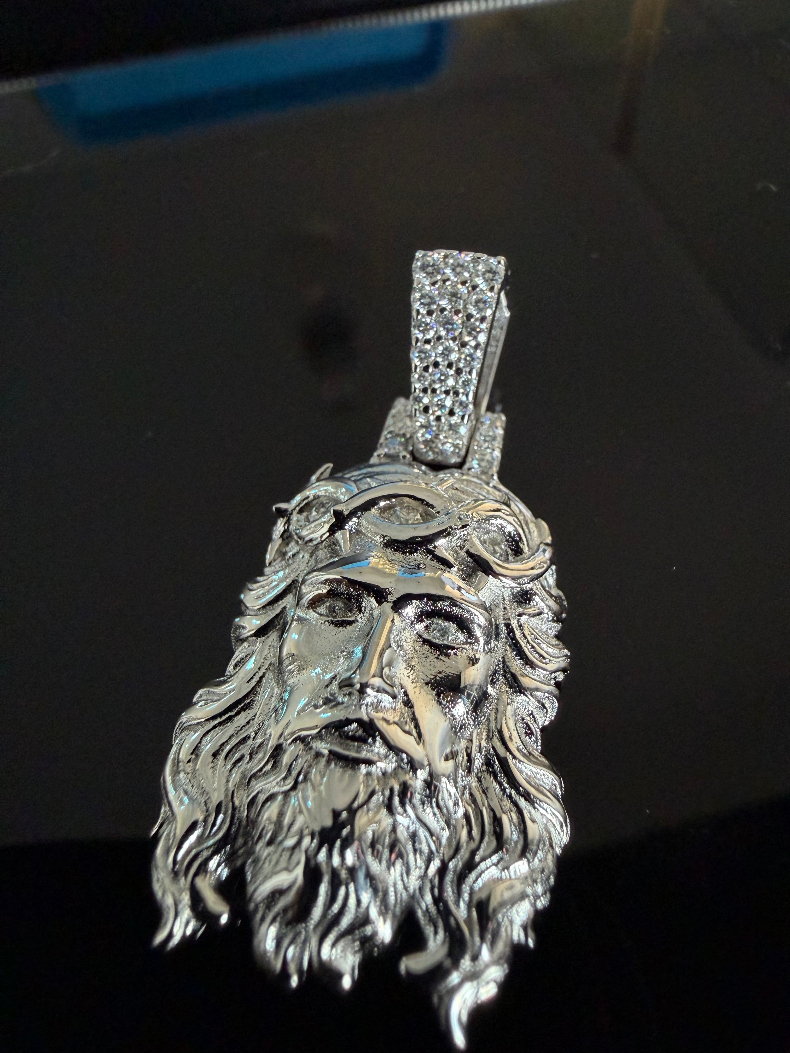 Limited Bespoke Jesus Piece – FL/IF Moissanite, 925 Silver & 18K Vermeil Gold |Chain included