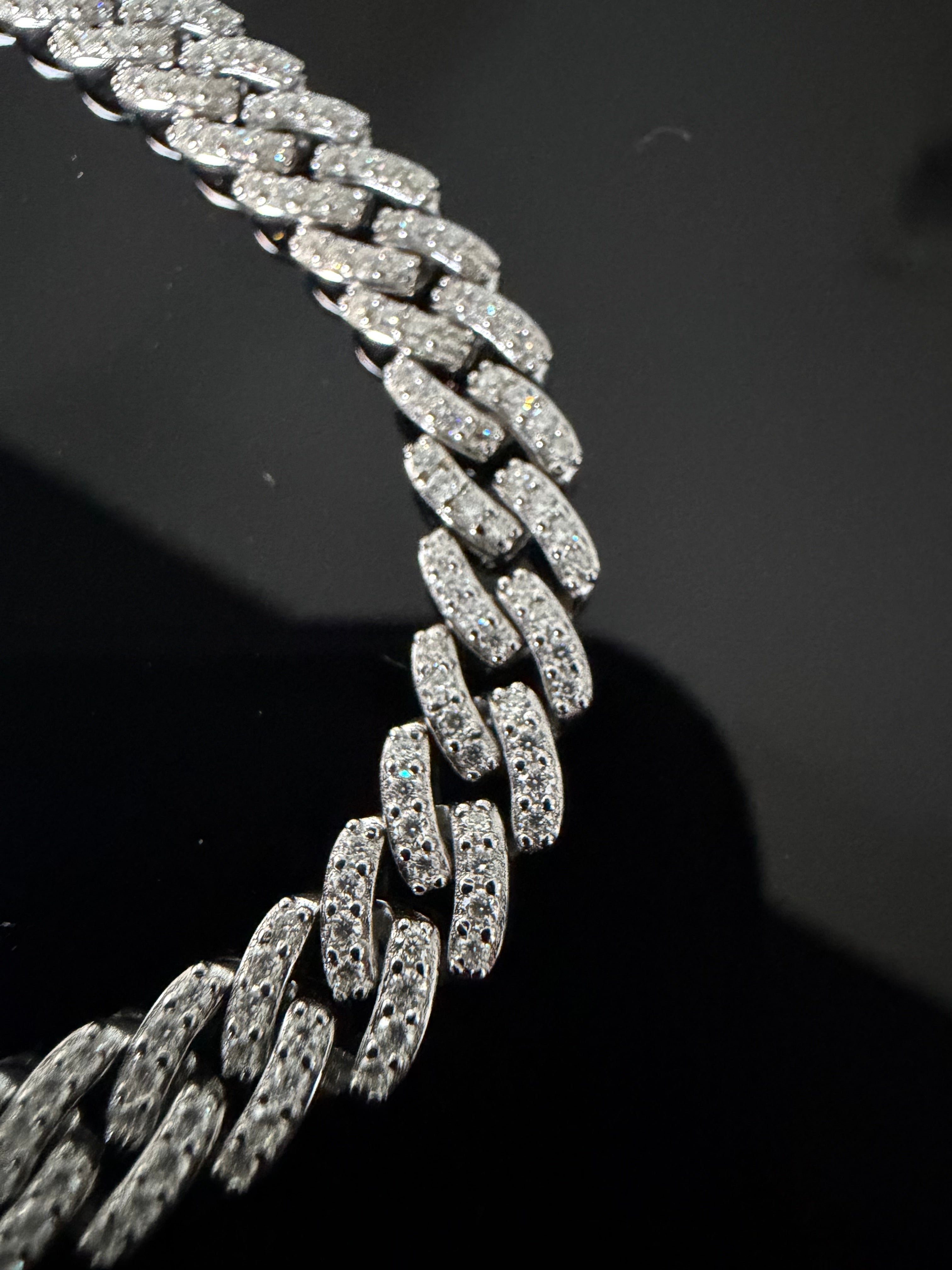 Gelati's Bespoke 7MM Miami Link One Row Prongue FL-IF - Flawless D-Color Lab Moissanite Cuban Bracelet in Solid 925 Sterling Silver & 18k Vermeil Gold Inserts