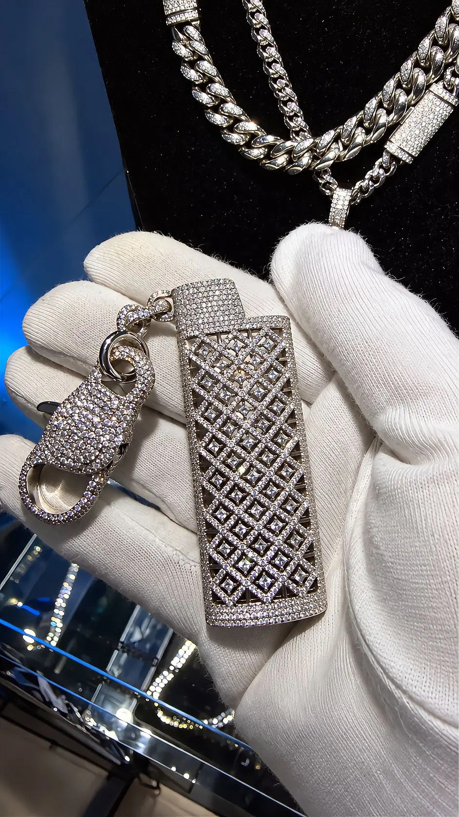 GELATI "FROSTBITE" DIAMOND LIGHTER CASE VVS1 D-COLOR LAB MOISSANITE | | 18K WHITE VERMEIL INLAY