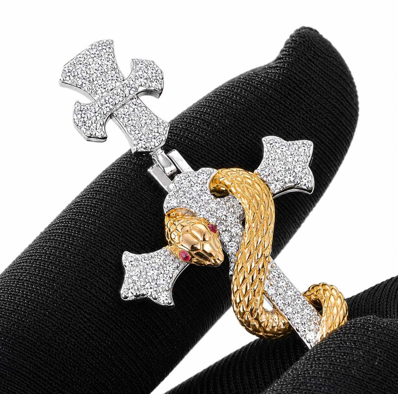 GOLDEN VIPER CROSS PENDANT – FL–IF MOISSANITE, 925 SILVER & 18K VERMEIL