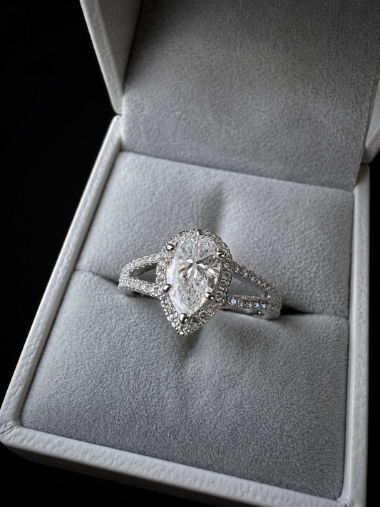 Ark Halo Pear Cut FL–IF Moissanite Diamond Ring – 925 Silver / 18K Vermeil White Gold