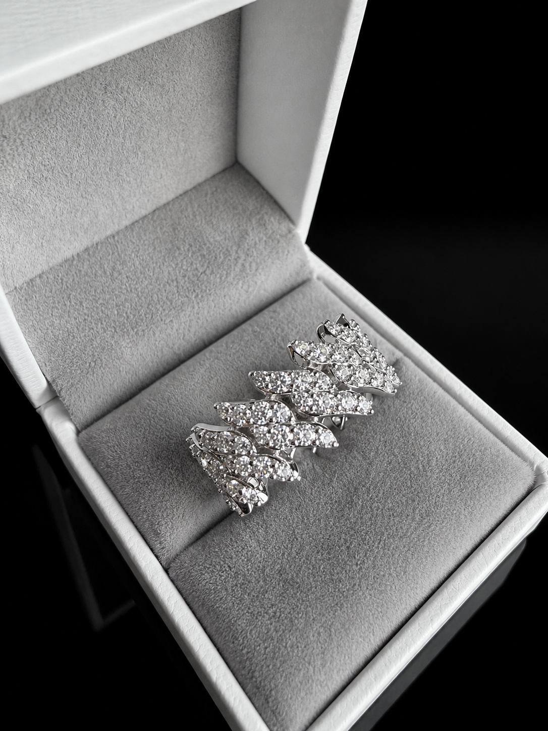 Miami Link Spiked Diamond Ring™ — FL-IF Moissanite | 925 Silver + 18K Vermeil
