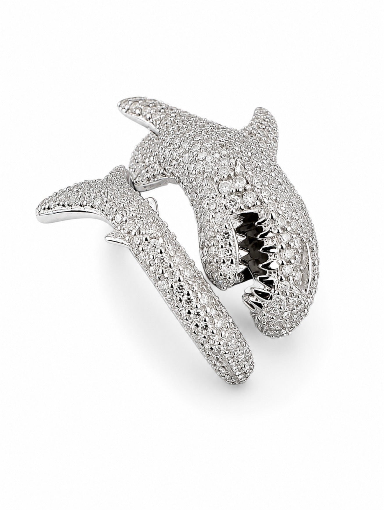 GELATI LIMITED | APEX SHARK™ FL-IF LAB MOISSANITE DIAMOND RING - 925 SILVER & 18K VERMEIL