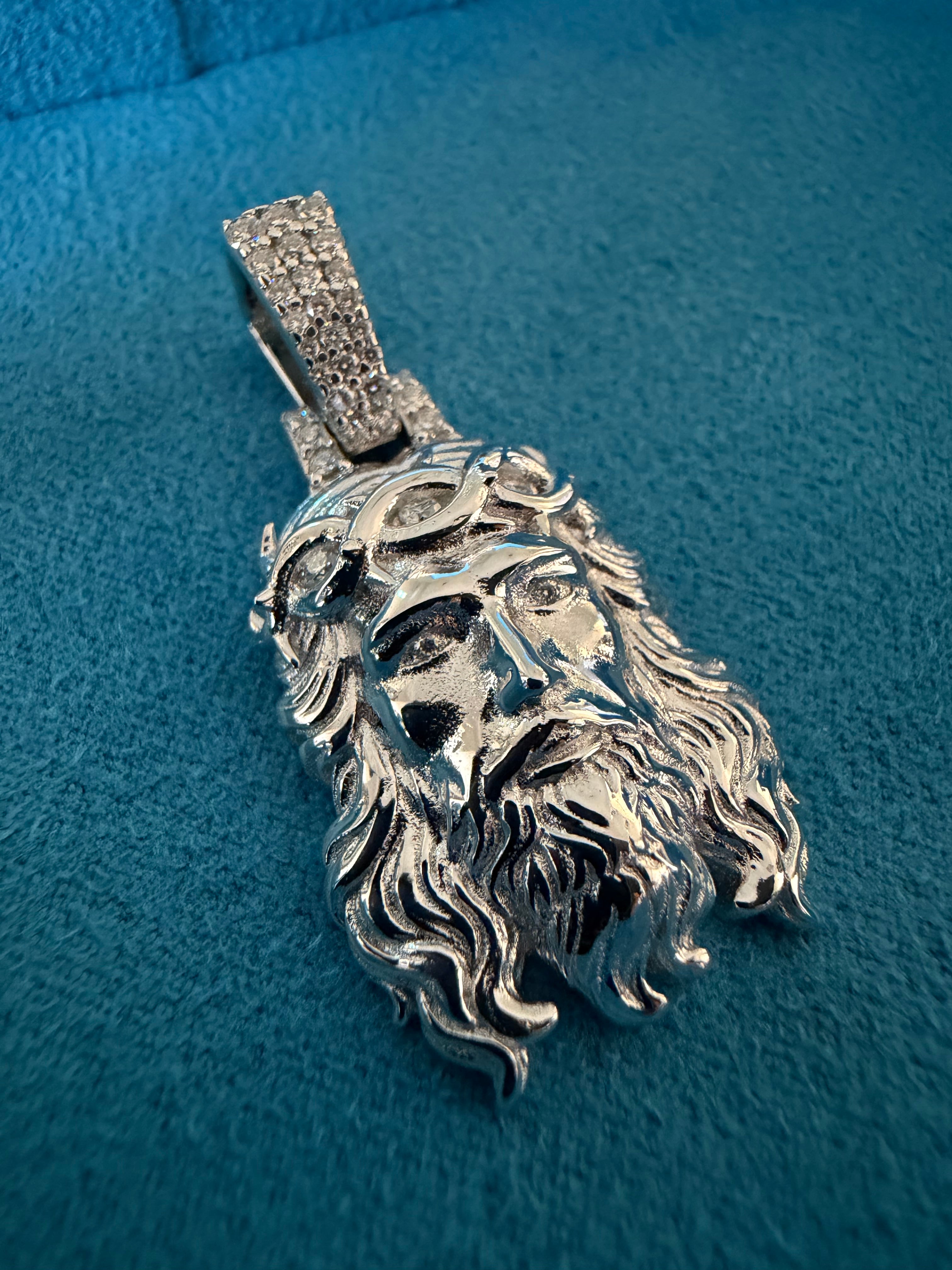 Limited Bespoke Jesus Piece – FL/IF Moissanite, 925 Silver & 18K Vermeil Gold |Chain included