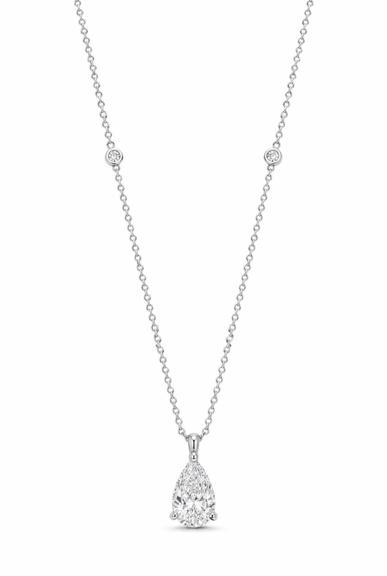 “CELESTE” PEAR CUT DIAMOND NECKLACE – 3CTW FL-IF MOISSANITE 925 SILVER & 18K WHITE VERMEIL
