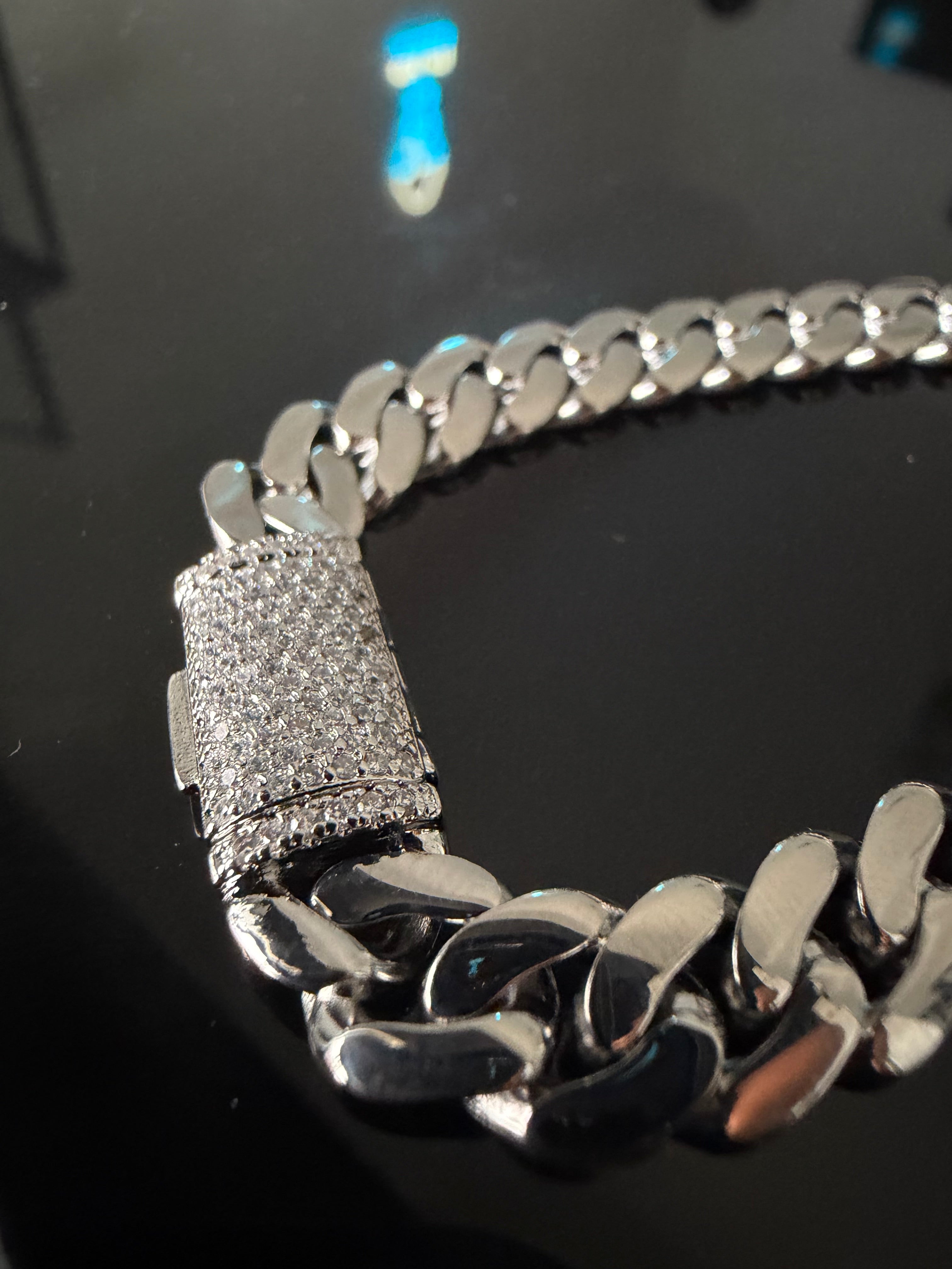 Gelati's Plain Signature DVVS1/CB Diamond Lock Ice Miami Curb Bracelet in Titanium Steel & 18 K Vermeil Gold Inserts