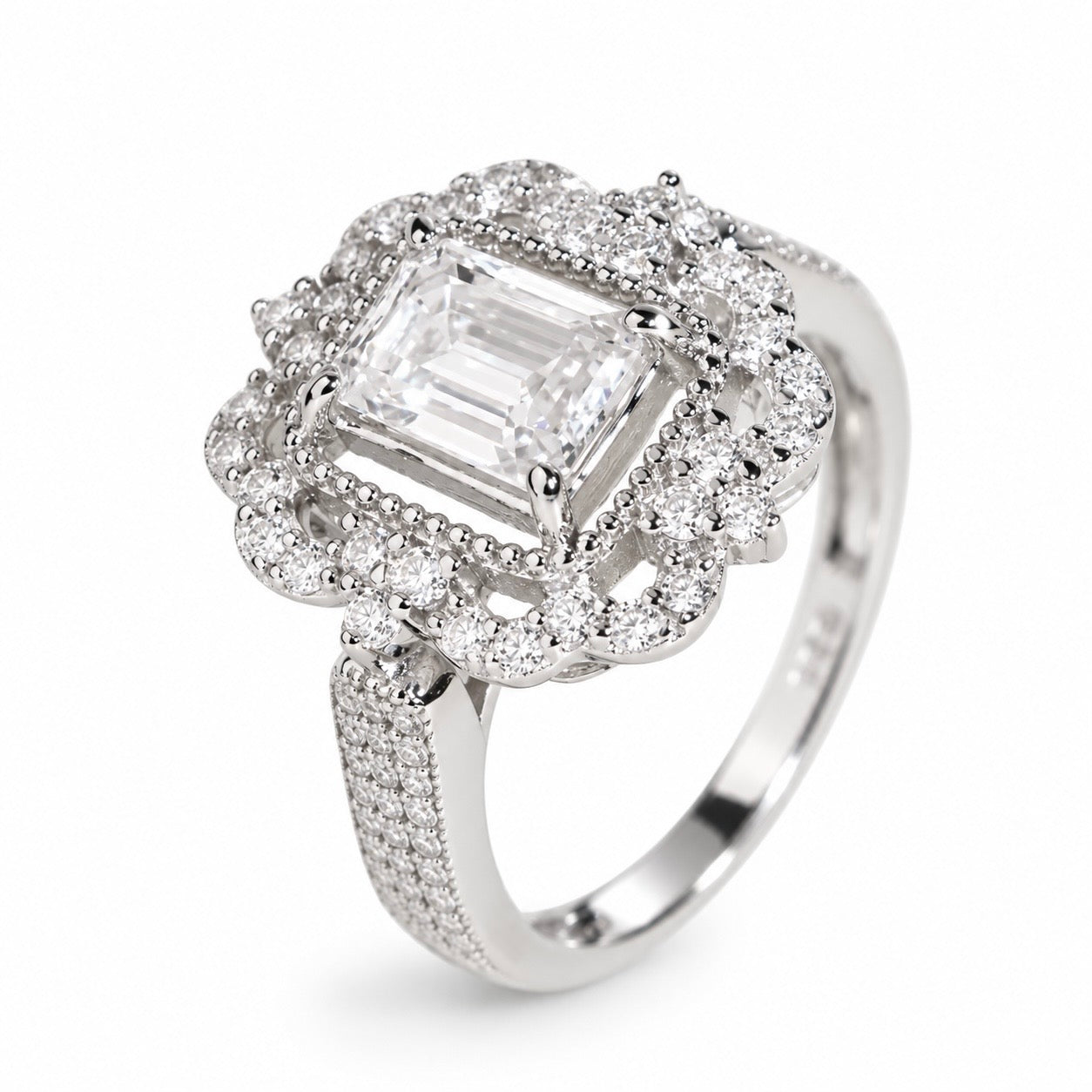 GELATI HERITAGE PRINCESS BAGUETTE RING | FL-IF Lab Moissanite | 925 Sterling Silver | 18K Vermeil Gold