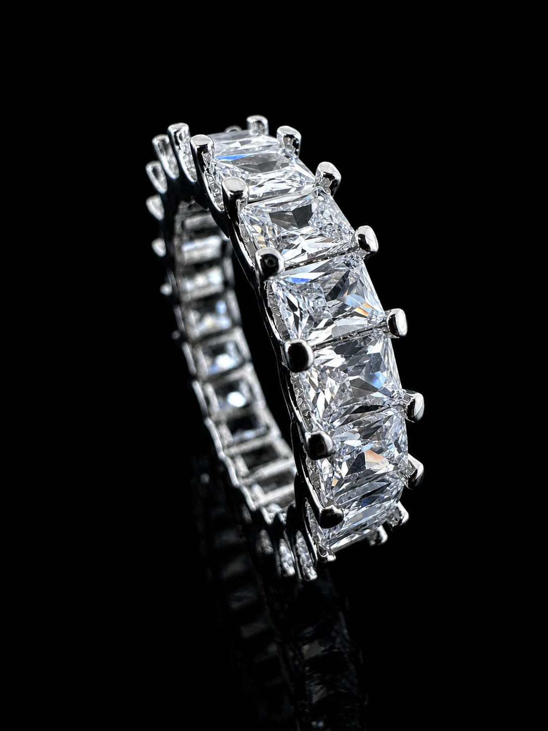 Aurelia Baguette Emerald Eternity Ring – DVVS1/CB Moissanite, 925 Silver & 14K White Vermeil