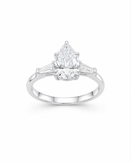 GELATI PEAR CUT PROMISE RING – DVVS1 MOISSANITE | 925 SILVER & 18K GOLD VERMEIL