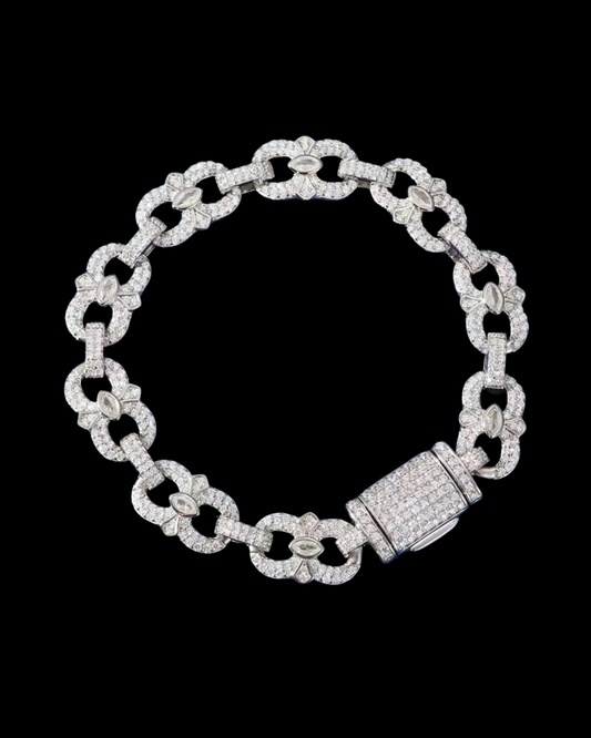 Gelati's Infinity Link & Pear Cut Details VVS1 Diamond Bracelet in solid 925 Sterling Silver & 18k Vermeil Gold Inlay