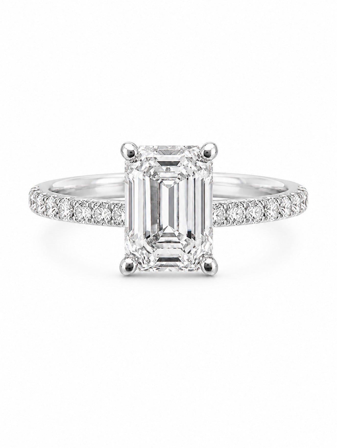 CUORE DI GHIACCIO BAGUETTE EMERALD RING – 3EX DVVS1 MOISSANITE, 925 SILVER & 18K VERMEIL