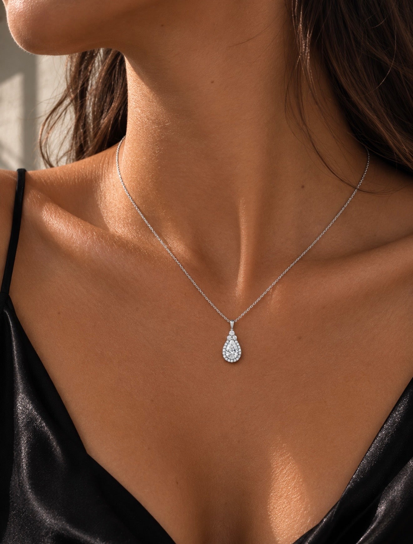 GELATI DROPTEAR PRINCESS NECKLACE – 3CTW FL/IF LAB MOISSANITE | 925 SILVER & 18K VERMEIL GOLD
