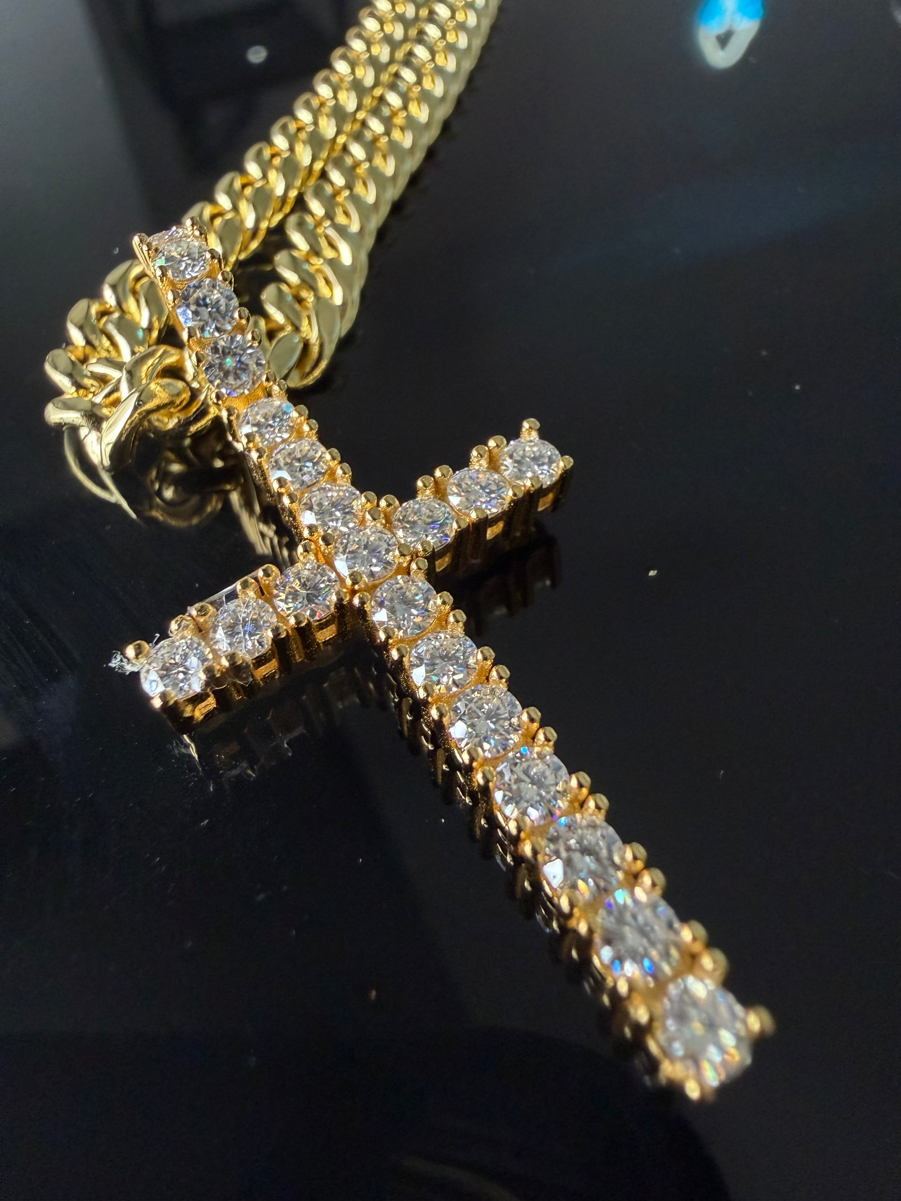 Gelati's FL-IF/Flawless Lab Moissanite Diamond Spiked Prongue Cross Pendant in Solid 925 Sterling Silver + 18k Vermeil Gold Inlay  & Free Chain Included