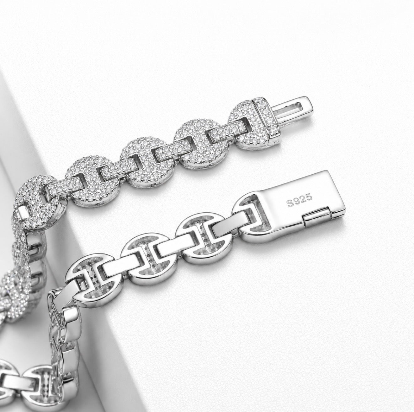 GUCCI LINK NECKLACE – 10CT FL–IF MOISSANITE, 925 SILVER & 18K VERMEIL