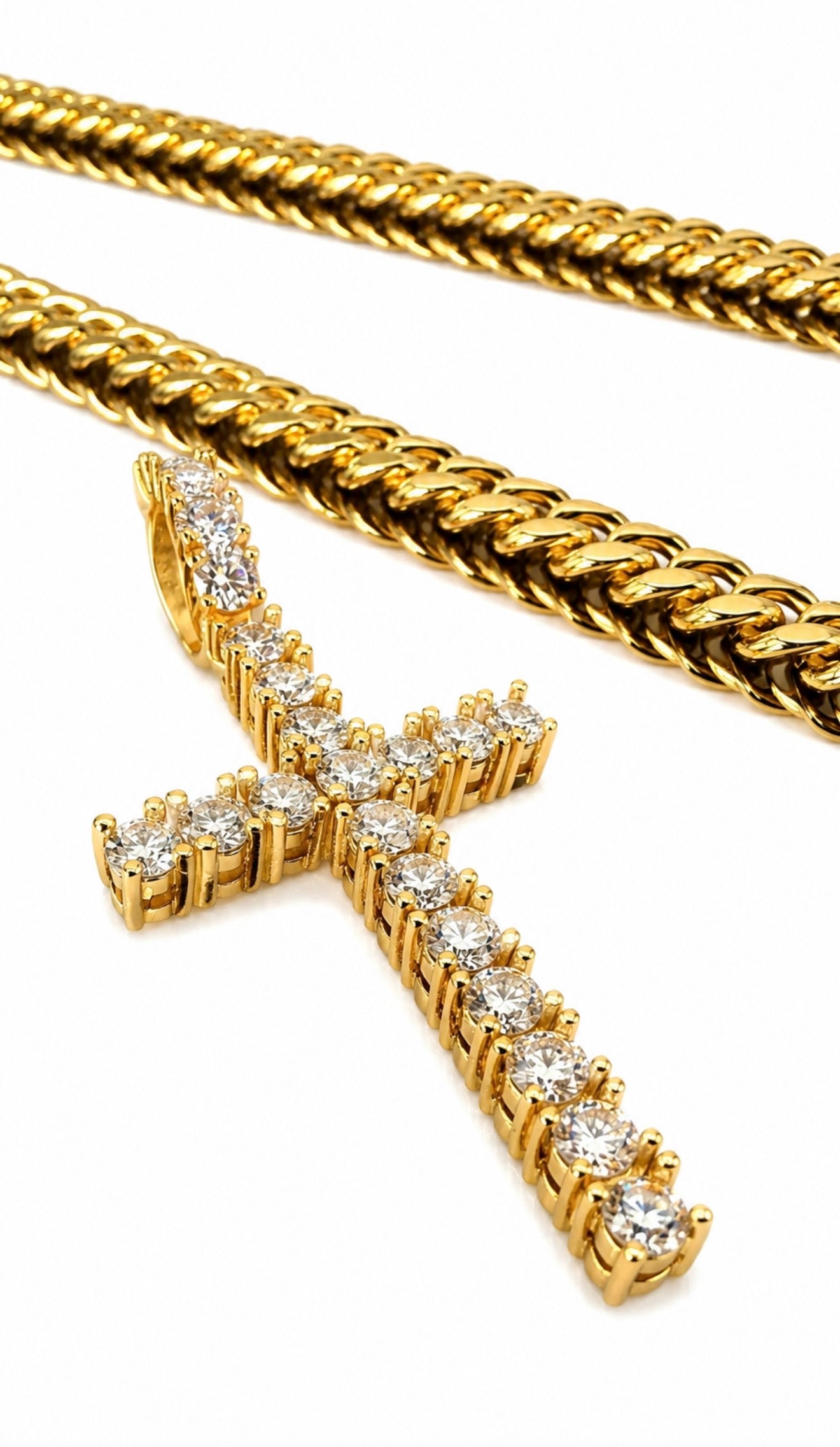 SPIKED PRONG CROSS PENDANT – FL–IF MOISSANITE, 925 SILVER & 18K VERMEIL