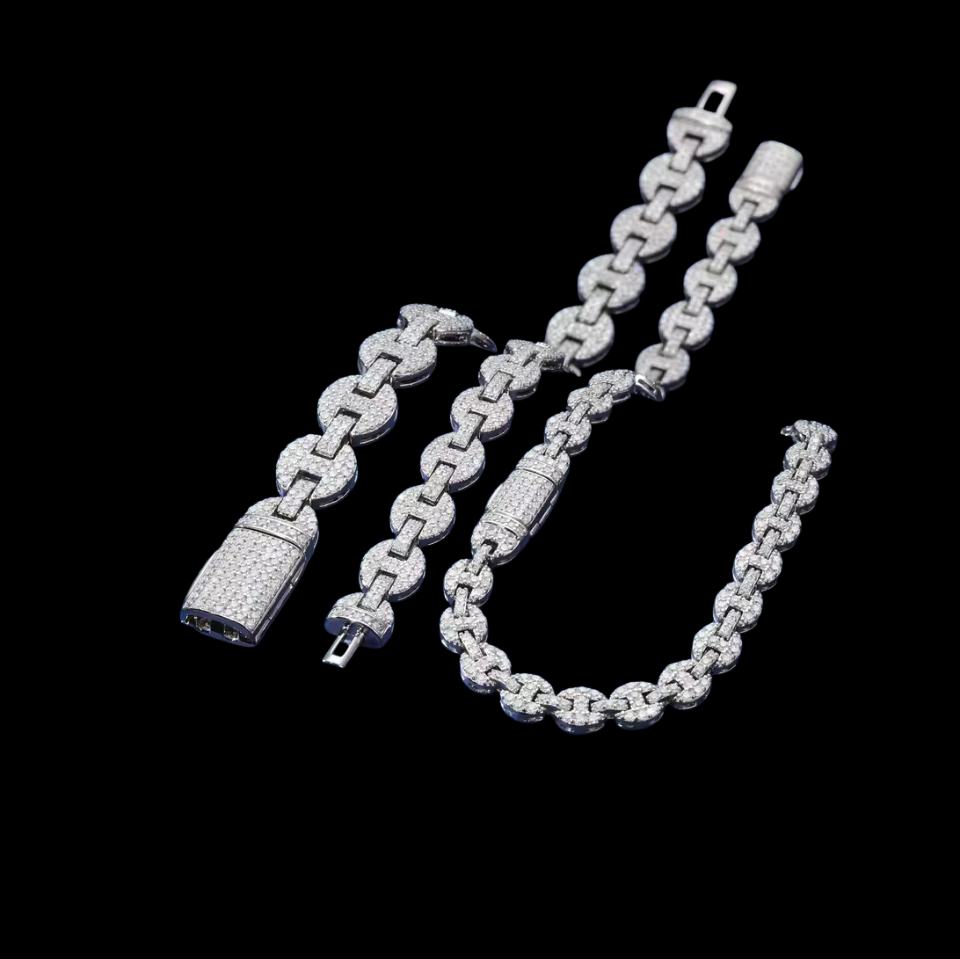 Gelati's 6MM Gucci Link VVS1 Diamond Bracelet in solid 925 Sterling Silver & 18k Vermeil Gold
