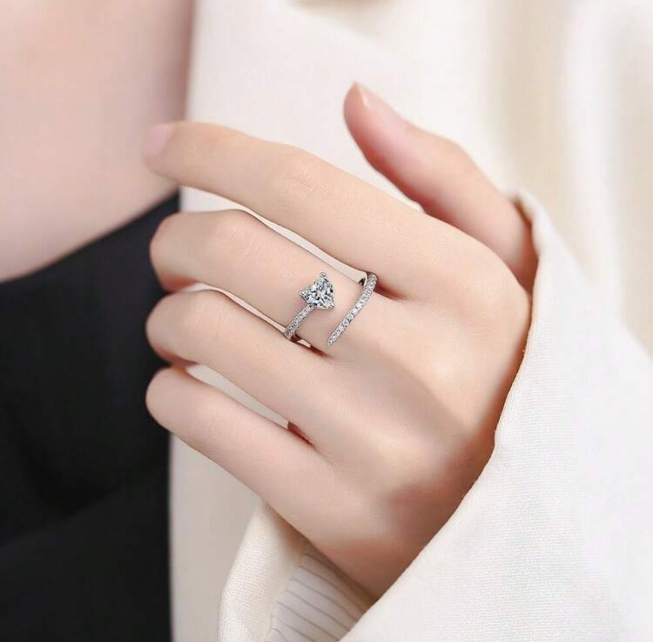 Gelati's Heart Cut Claw Carbon Diamonds Titanium & Vermeil 18k Layers Ring