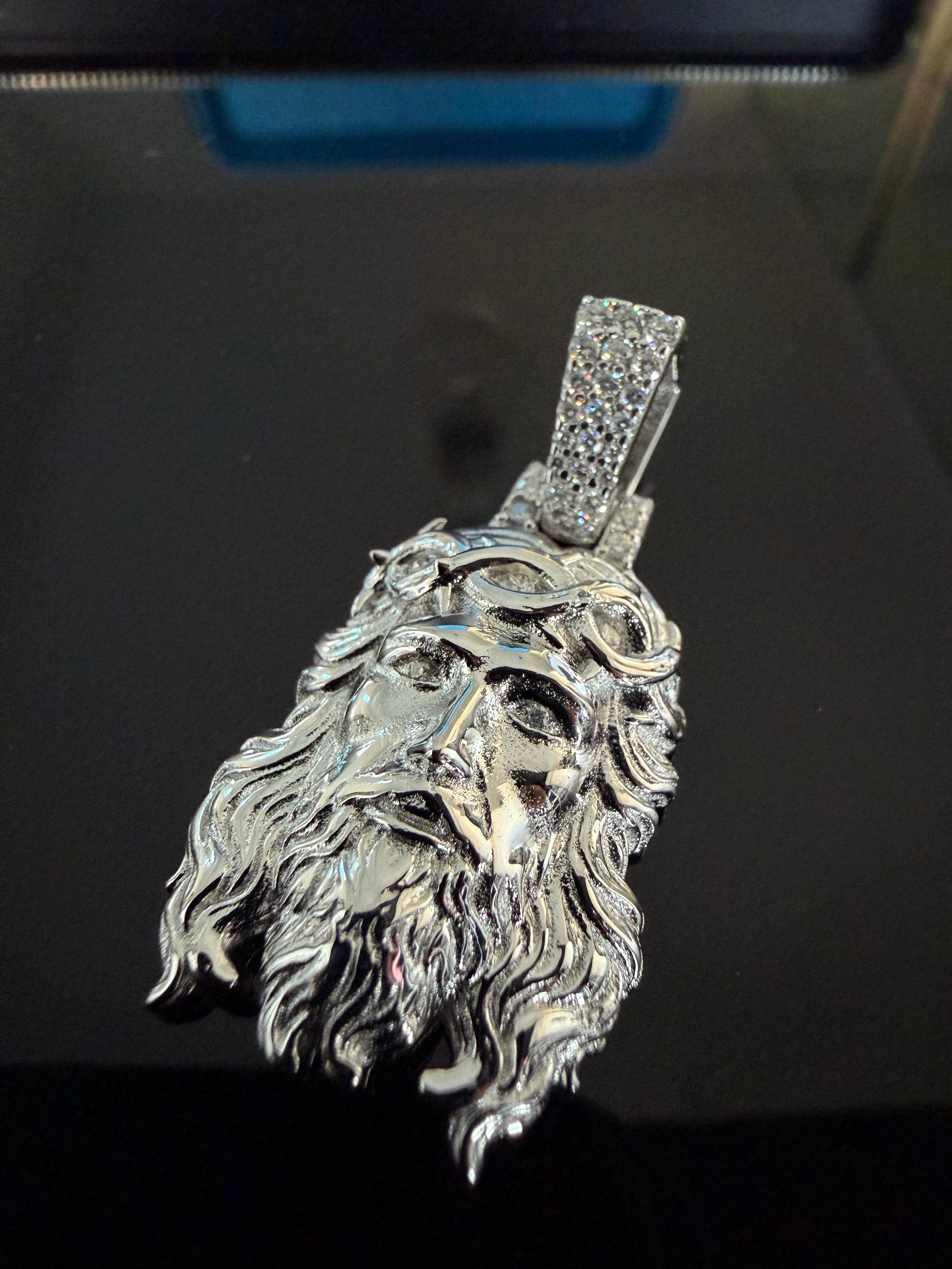 Limited Bespoke Jesus Piece – FL/IF Moissanite, 925 Silver & 18K Vermeil Gold |Chain included